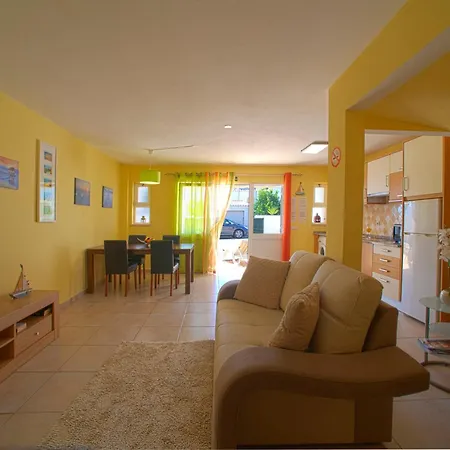 Baia De Cristal 2 - Lgs173 By Interhome Meia Praia